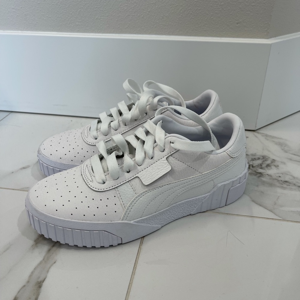 Puma white leather sneakers.New,no tags - Picture 3 of 3